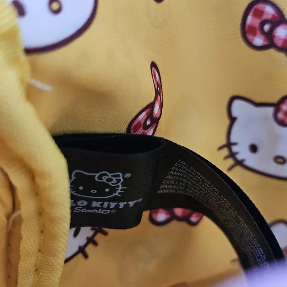 Loungefly Sanrio Hello Kitty Gingham Figural Mini Picnic Backpack - Picture 13 of 15